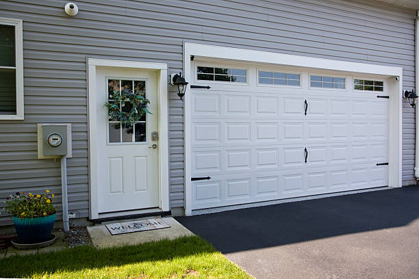 24/7 Emergency Garage Door Panel Replacement experts in Cathcart, WA